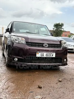 Toyota Corolla Rumion Hatchback 1.5 FWD 2012