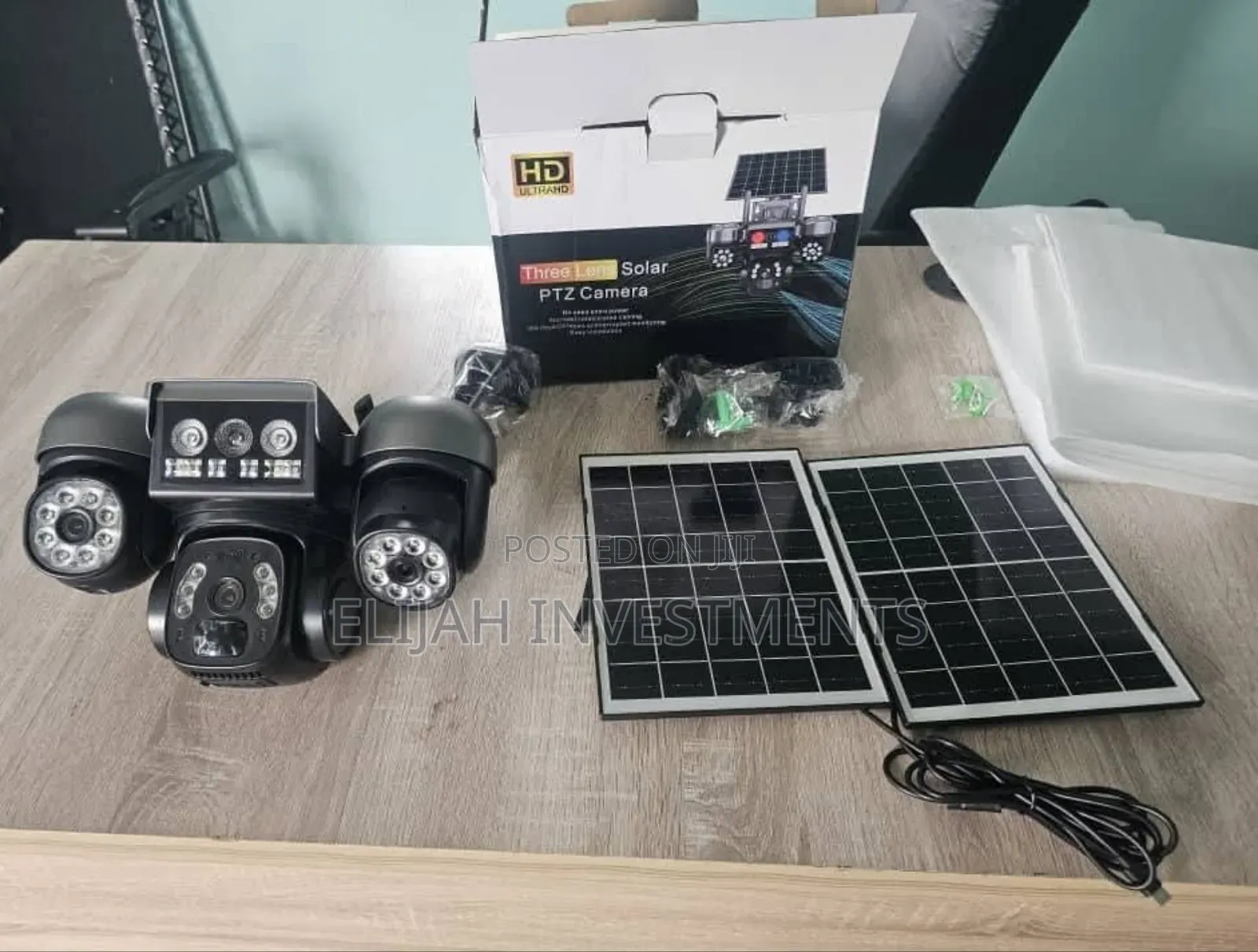Solar-Powered PTZ (Pan-Tilt-Zoom) Security Camera.