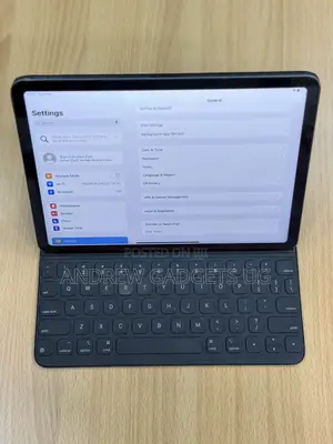 Apple iPad Air (2022) 64 GB Gray