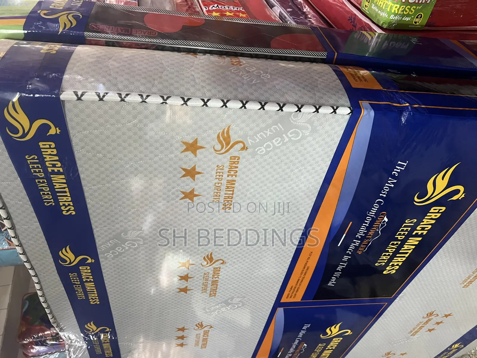 A 6x6 High Density Mattress Fiber Grace Foam Type