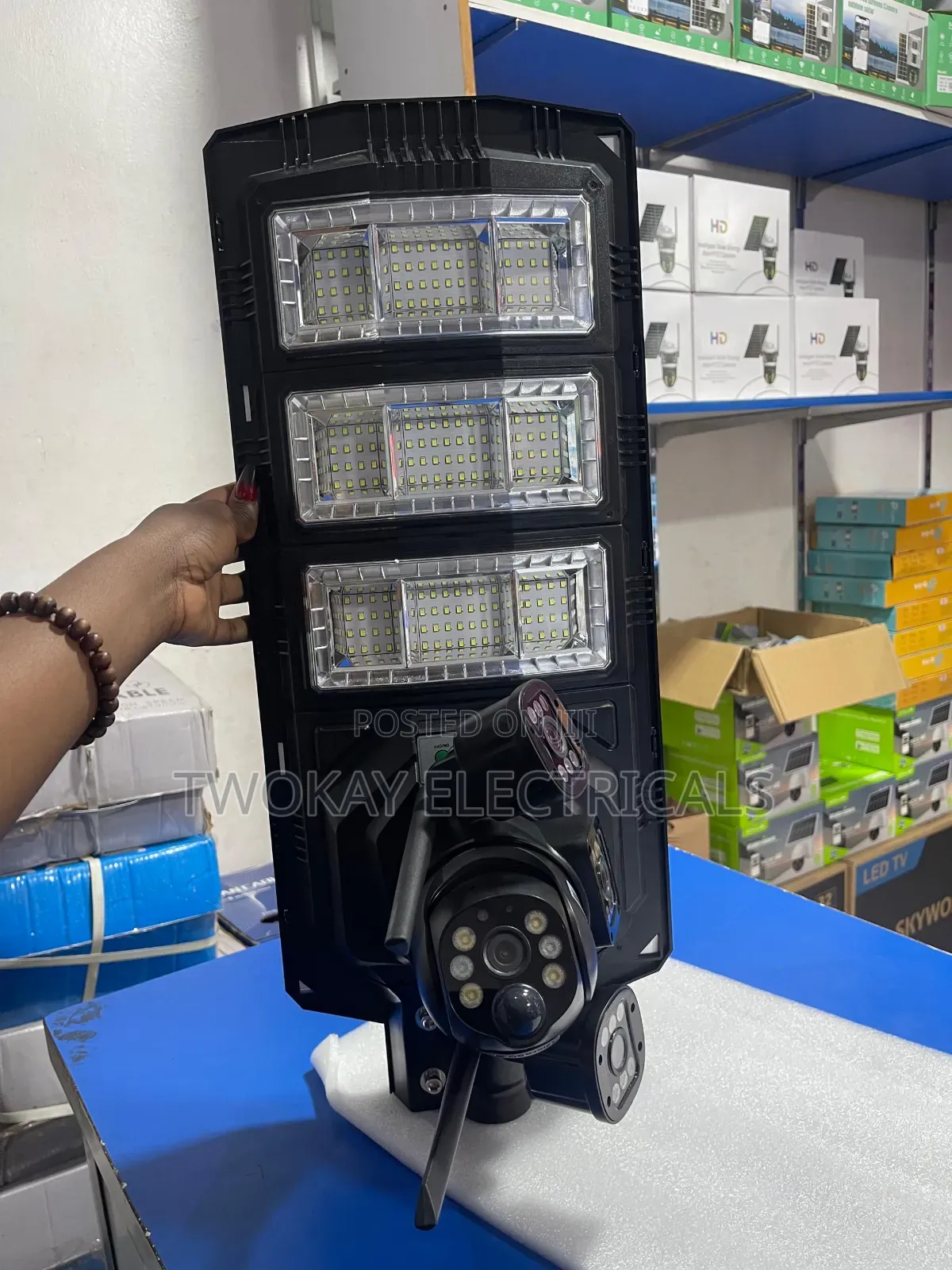 450w 2 in 1 Solar Camera Security Light