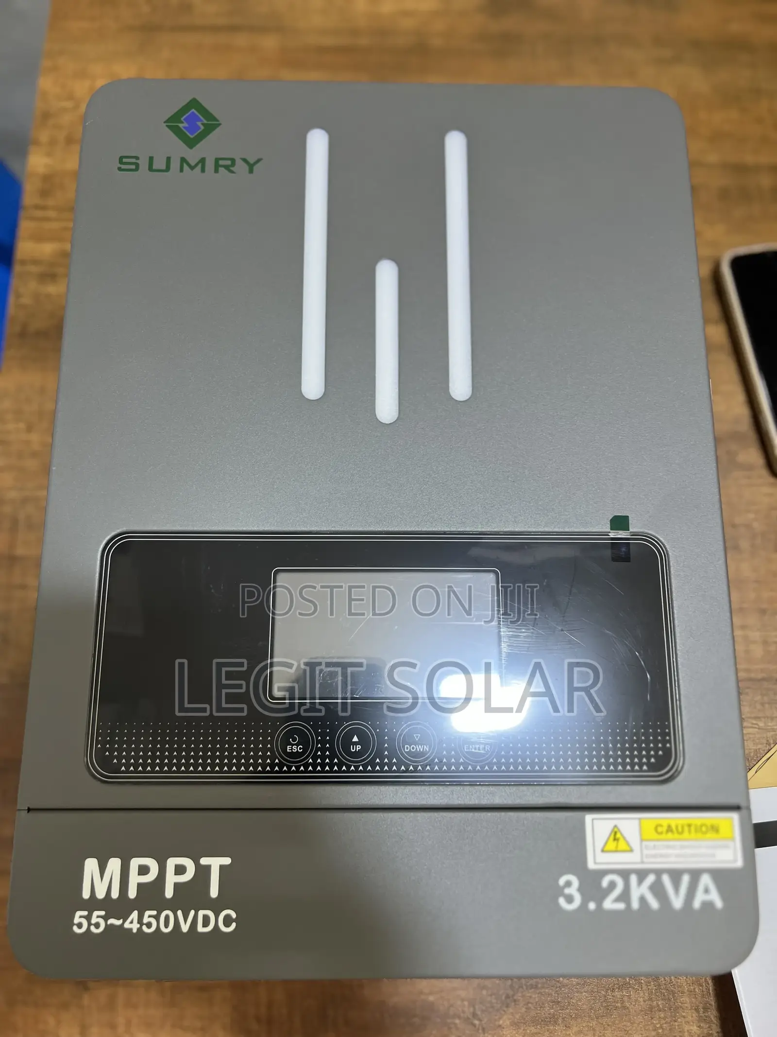 Hybrid Inverter 3200va/3000w Off Grid With an Ibuilt MPPT Controller