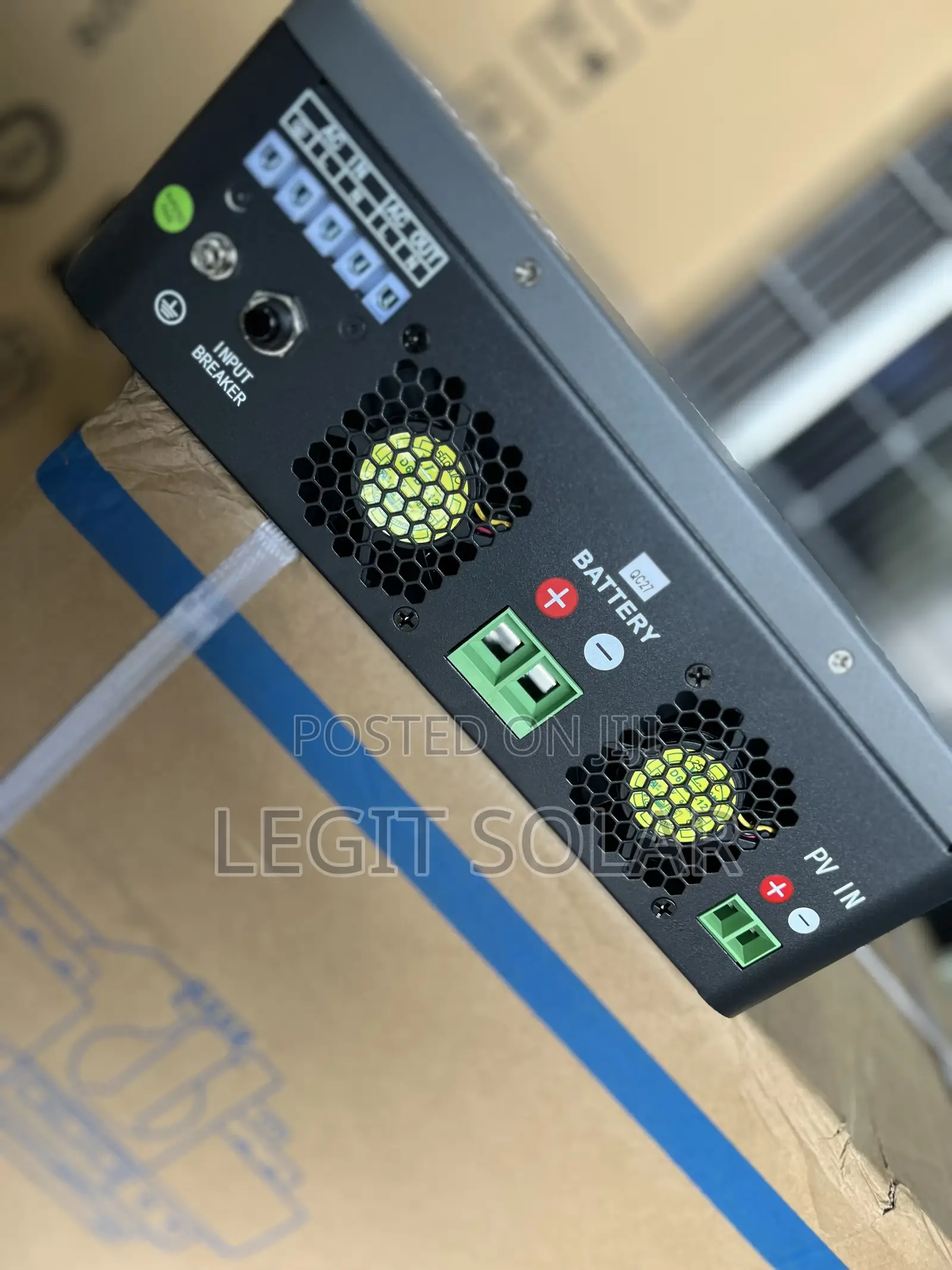 Hybrid Inverter 3200va/3000w Off Grid With an Ibuilt MPPT Controller