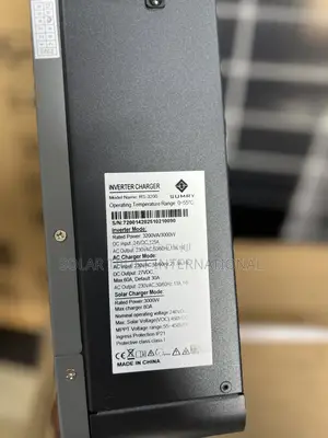 Hybrid Inverter 3200va/3000w Off Grid With an Ibuilt MPPT Controller