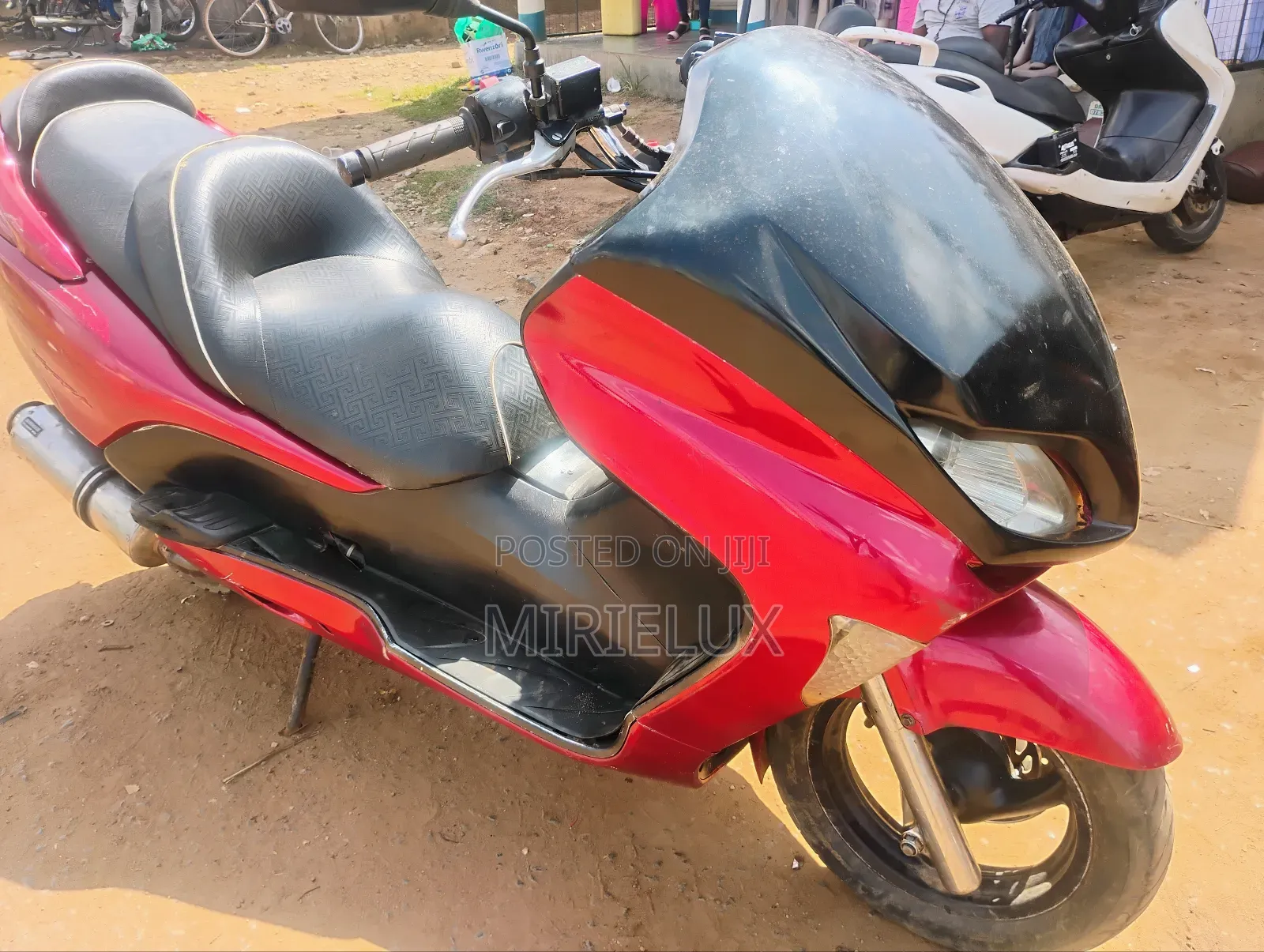 Honda Forza 2005 Red