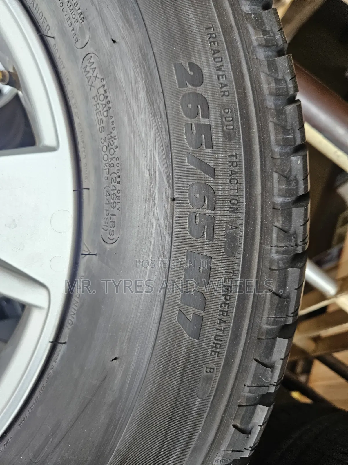 265 65 R17 Both Japan Rims N Japan Tires Type Is Michelin Just Order
