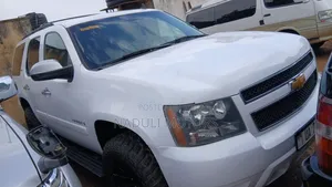 Chevrolet Tahoe 2010 White