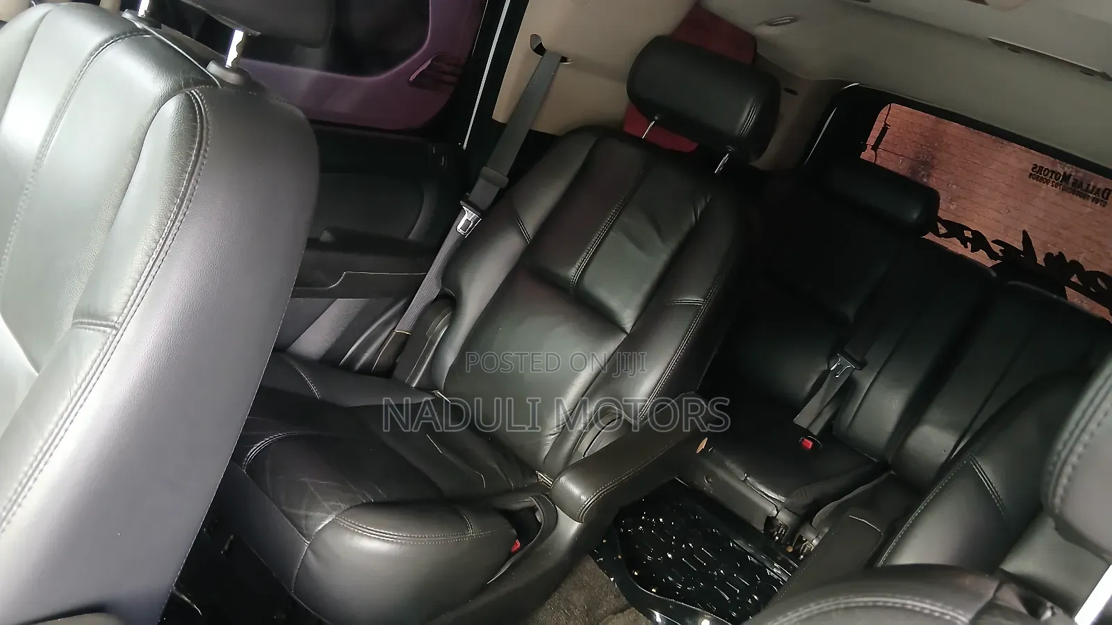 Chevrolet Tahoe 2010 White