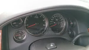 Chevrolet Tahoe 2010 White
