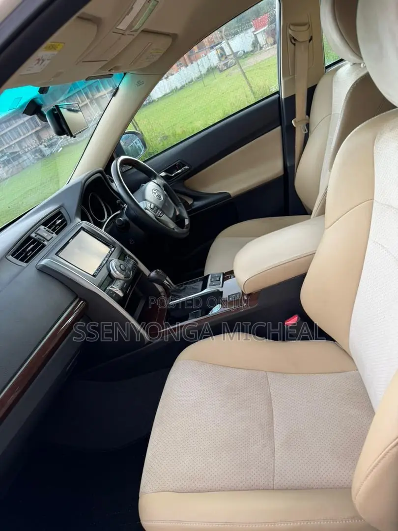 Toyota Mark X 2012 White