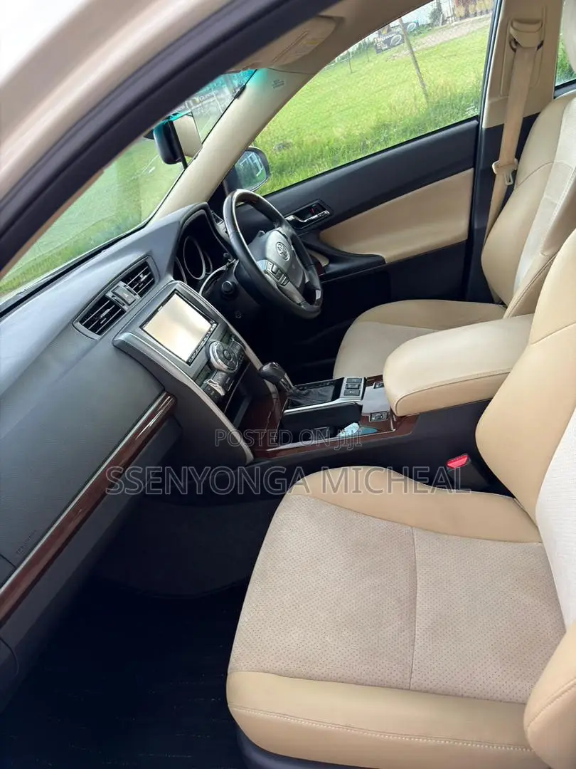Toyota Mark X 2012 White