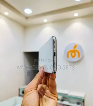 New Apple iPhone X 256 GB Silver