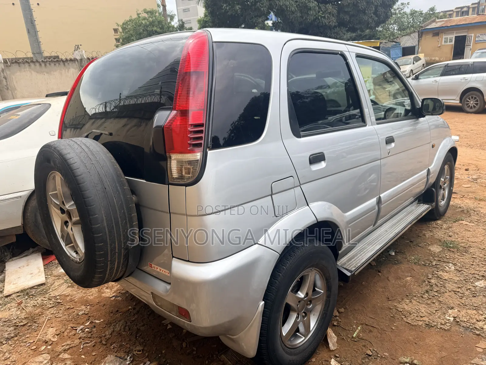 Daihatsu Terios 1999 Silver