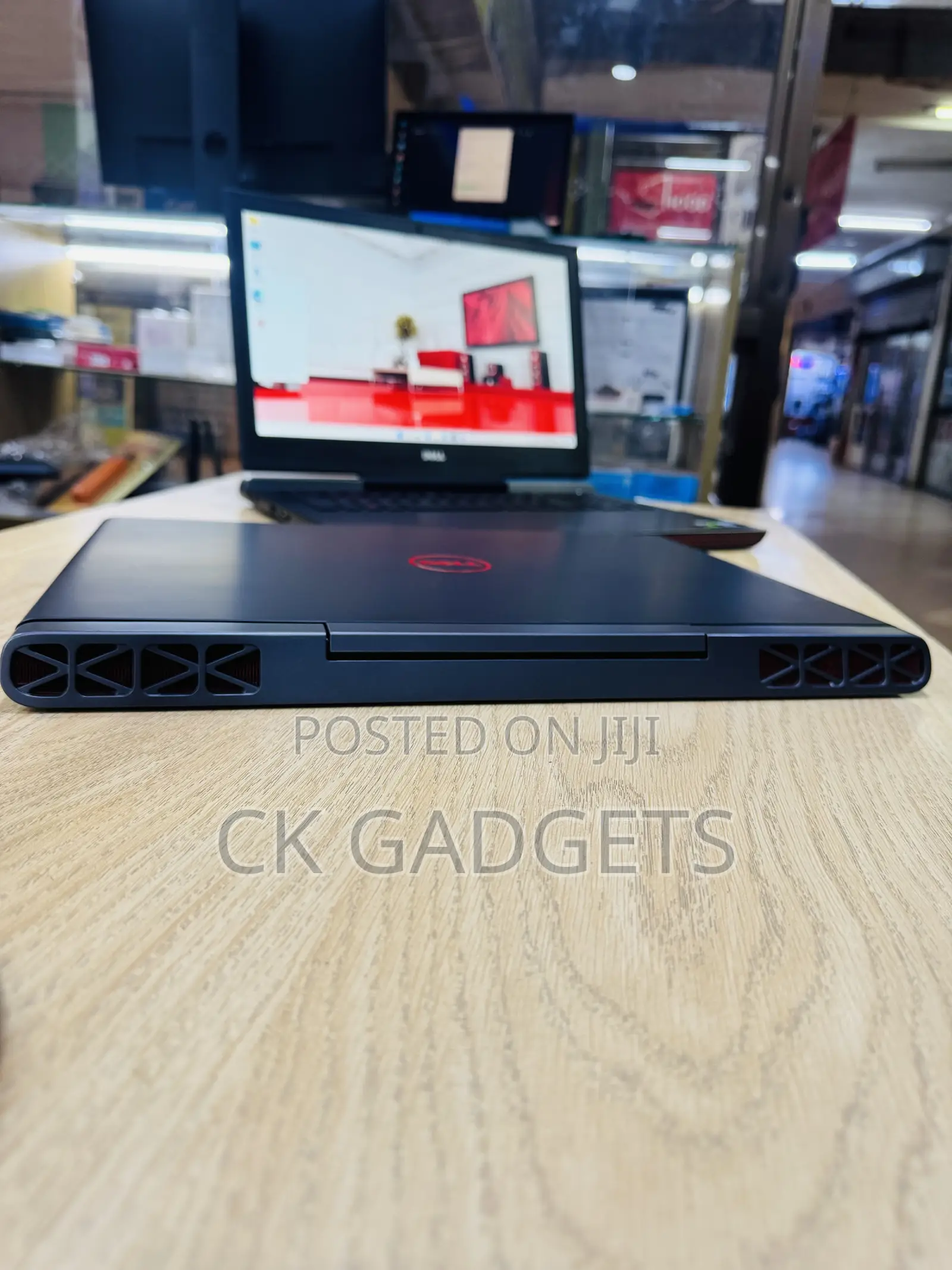 New Laptop Dell Inspiron 15 7000 16GB Intel Core I7 SSD 512GB