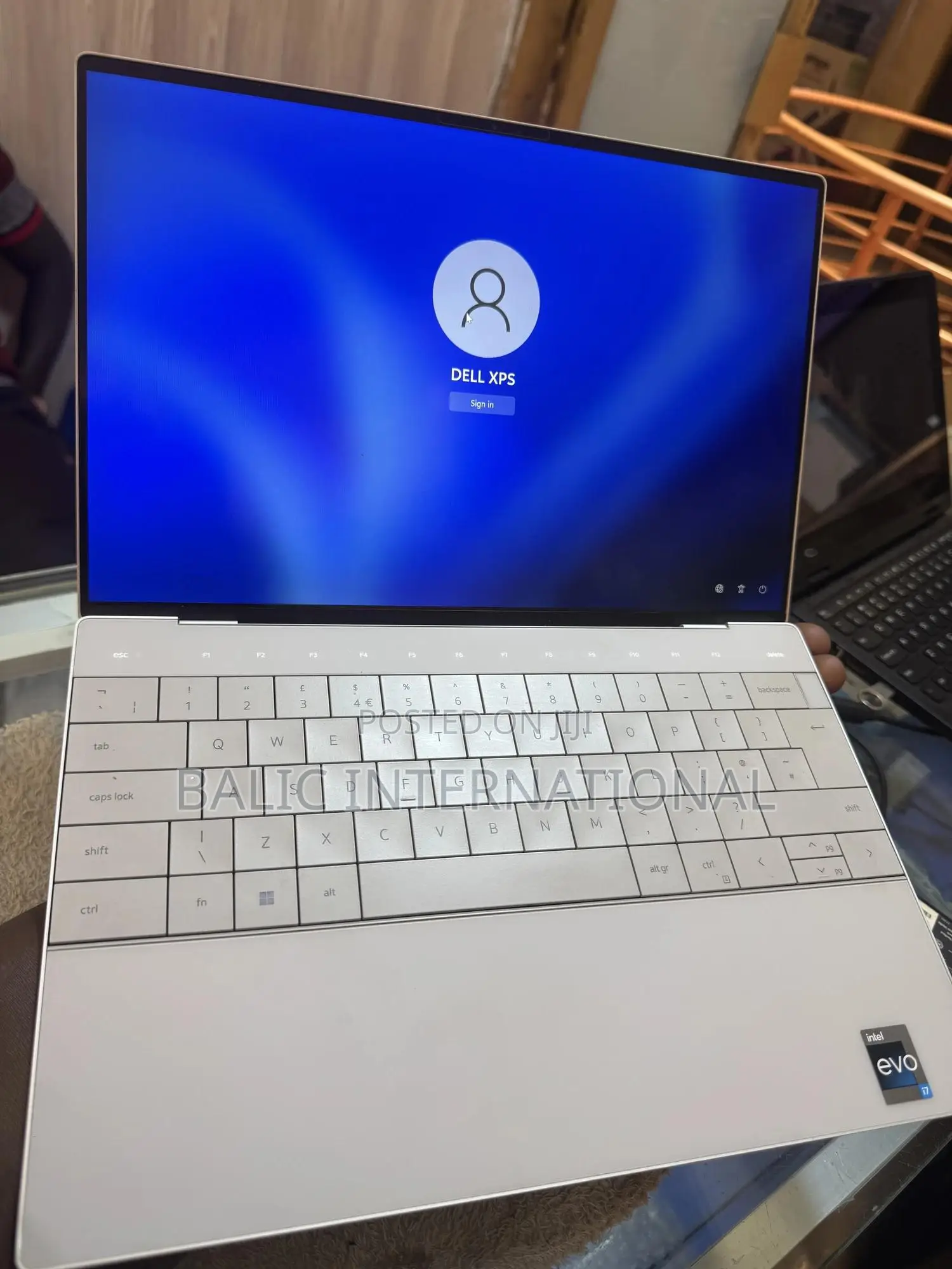 New Laptop Dell XPS 13 9320 16GB Intel Core i7 SSD 512GB
