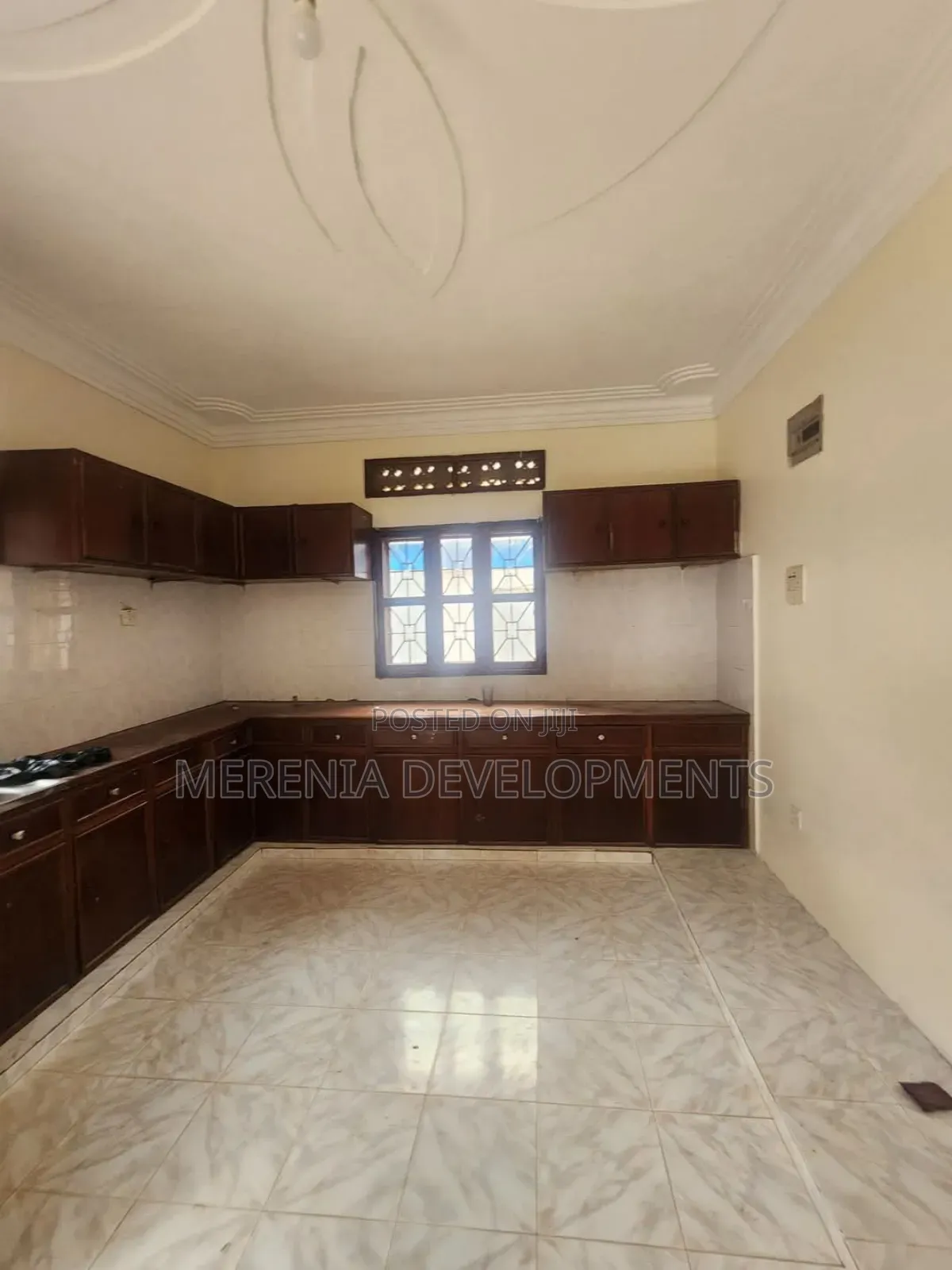 5bdrm House in Kansanga, Makindye for rent