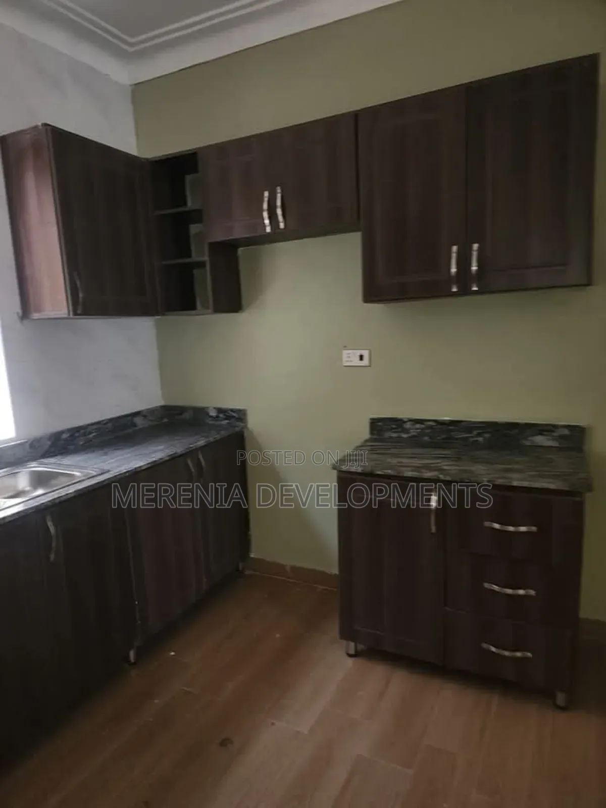 3bdrm Apartment in Muyenga, Makindye for rent