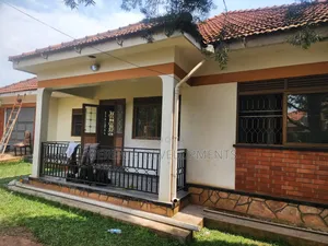 3bdrm House in Munyonyo, Makindye for rent