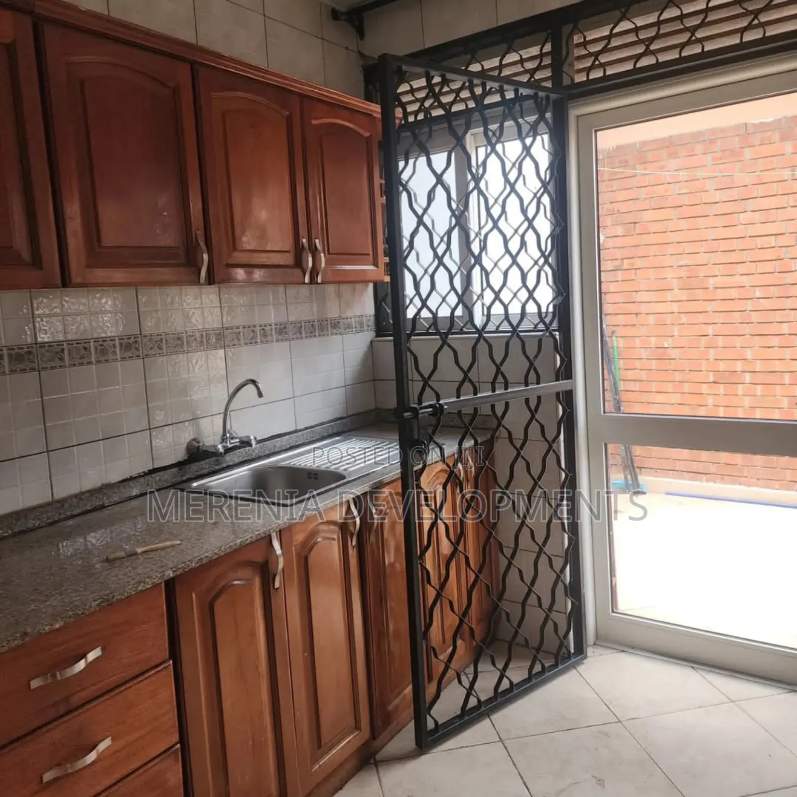 3bdrm House in Muyenga, Makindye for rent