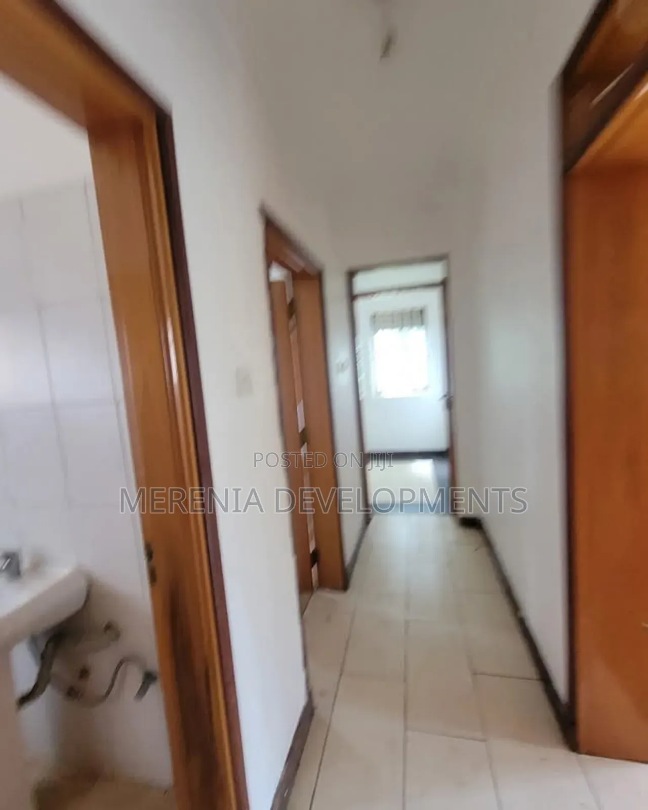 4bdrm House in Bugoloobi, Central Division for rent