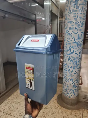 Impo Plastic Dust Bins 20litres