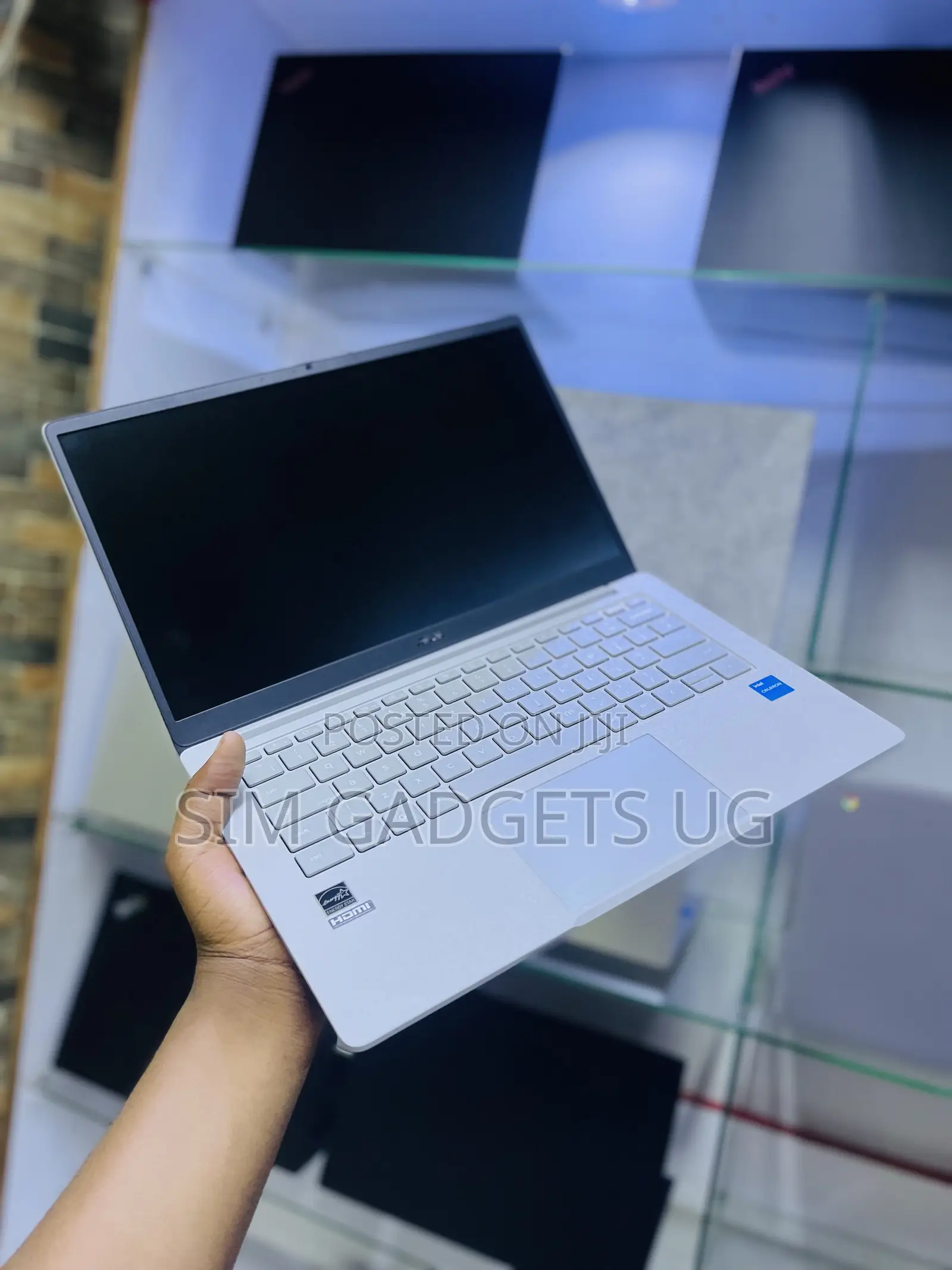 New Laptop Asus Chromebook C201 8GB Intel Celeron SSD 128GB