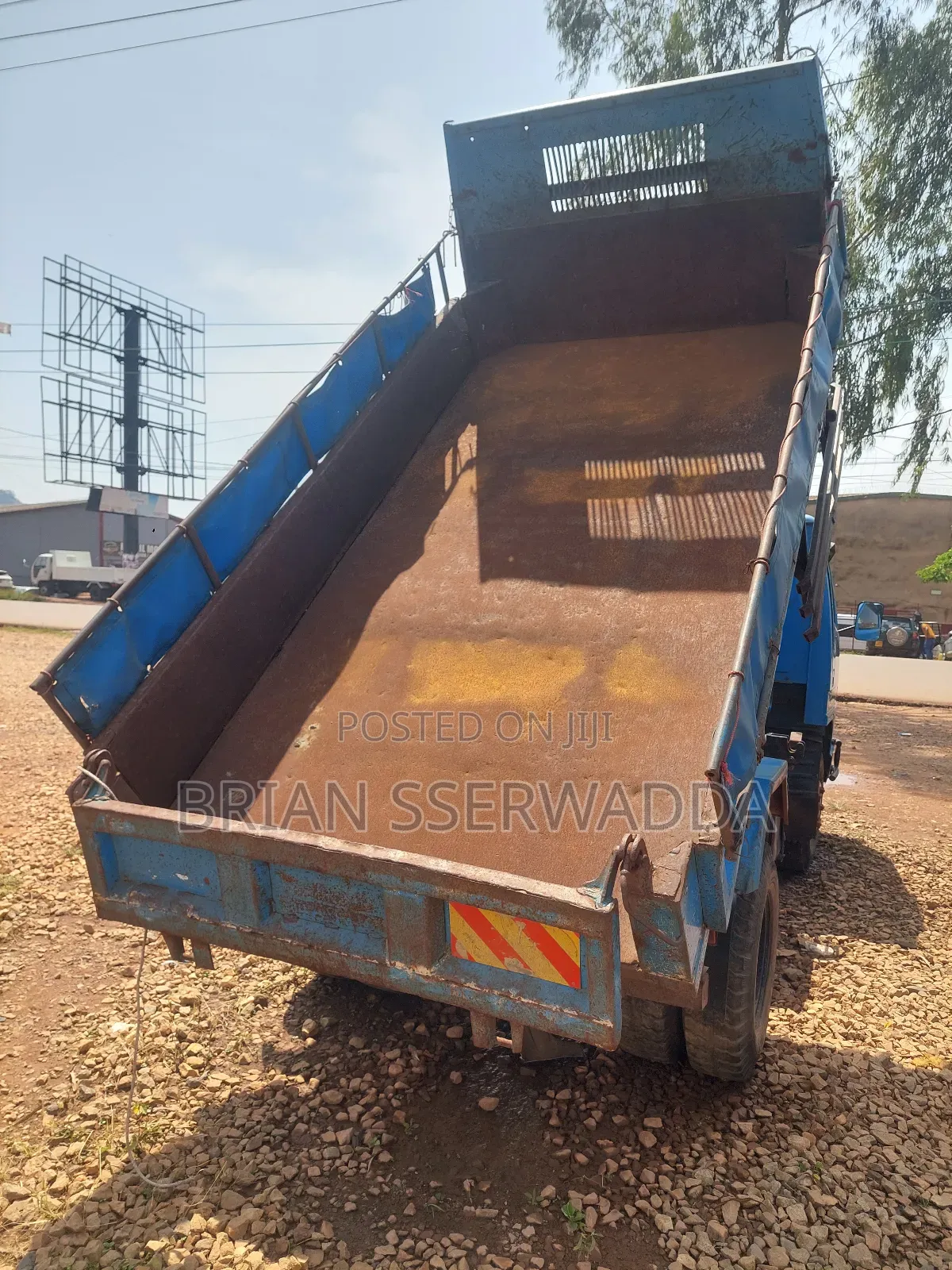Elf Dump Truck