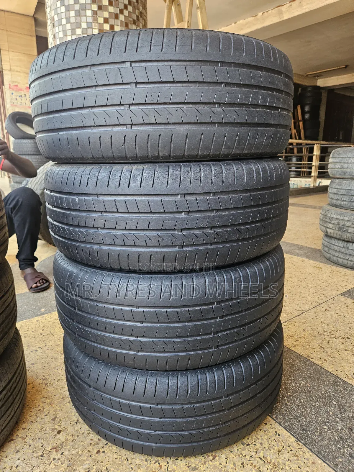 235 55 R17 Bridgestone 4rm Japan Used But Still In Good Condition.
