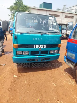 Isuzu Elf Tipper