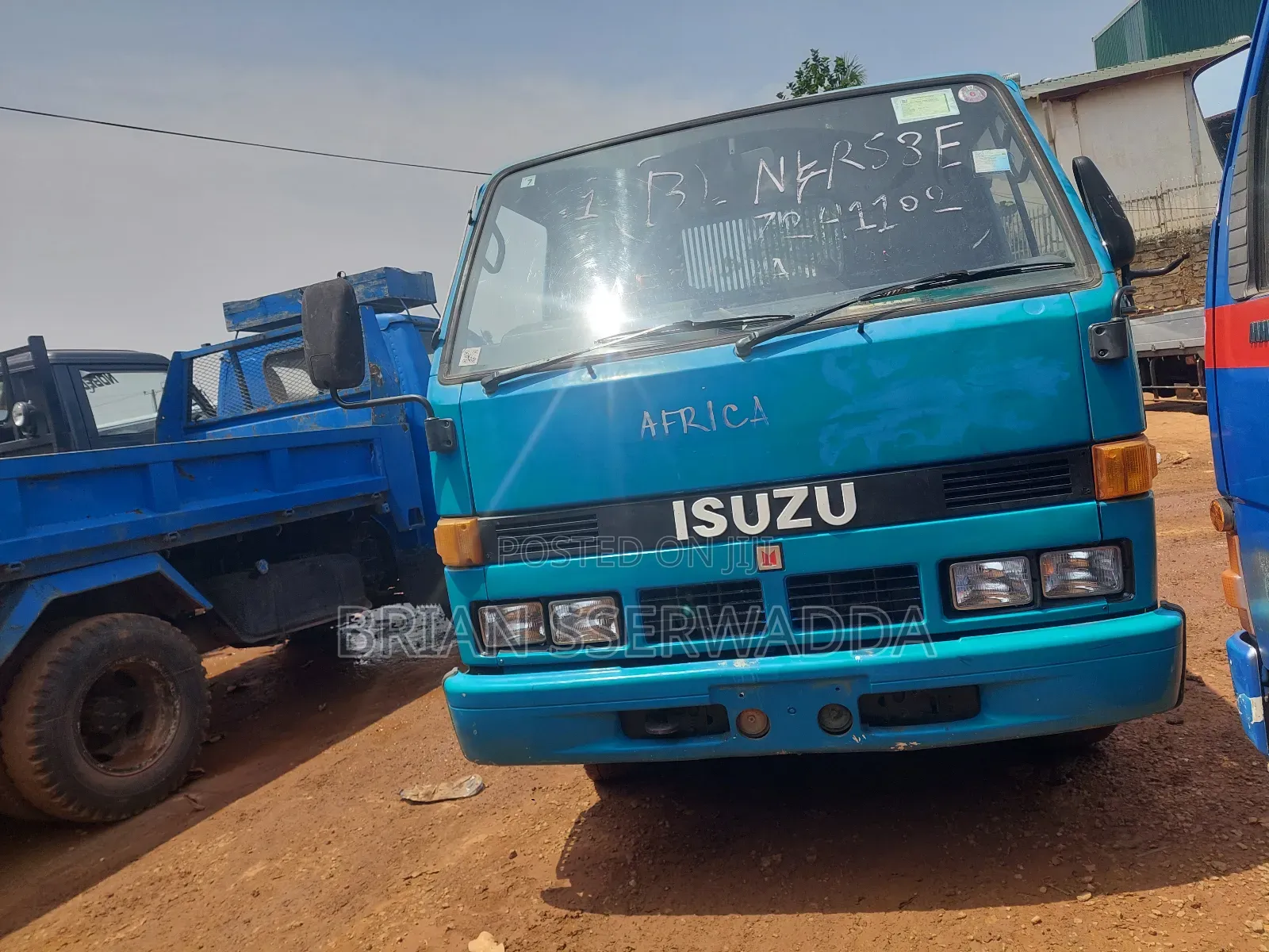 Isuzu Elf Tipper