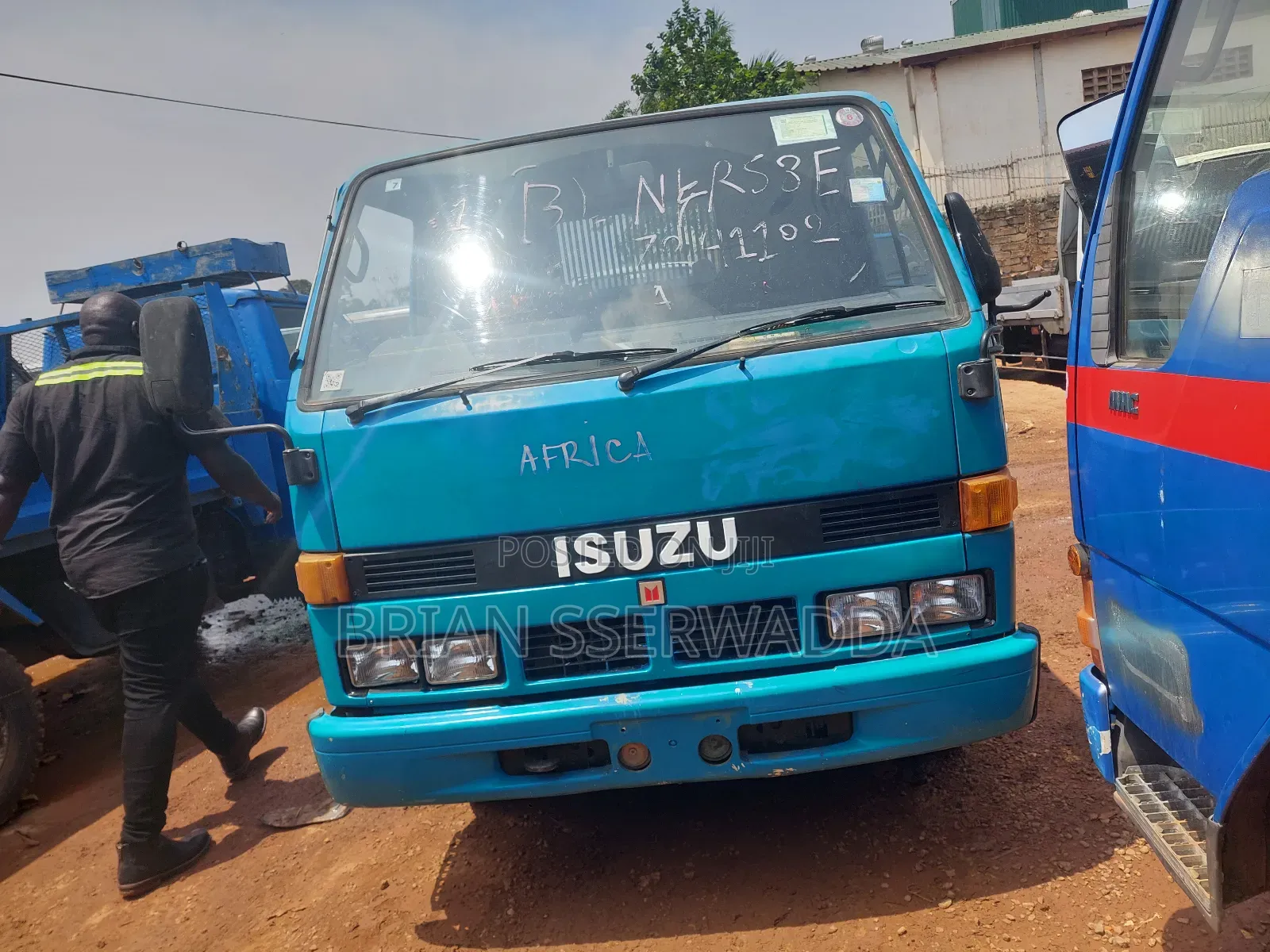 Isuzu Elf Tipper