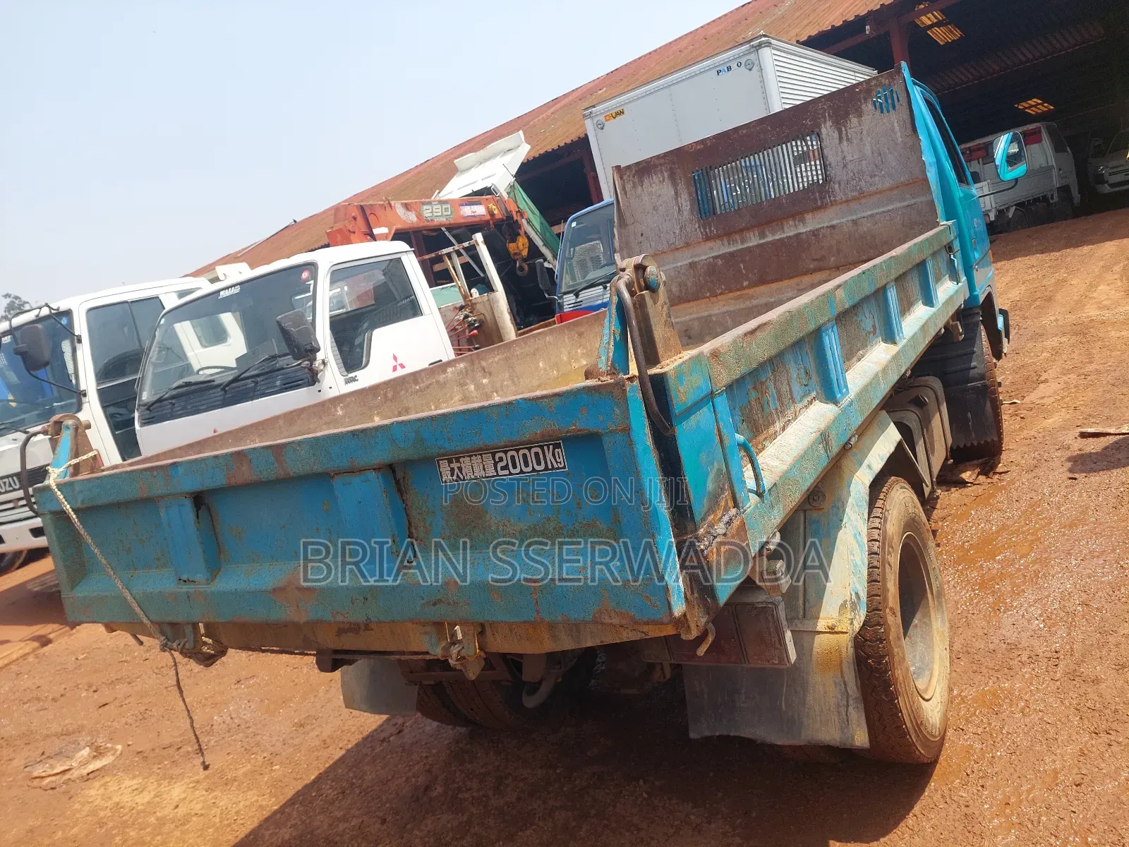 Isuzu Elf Tipper