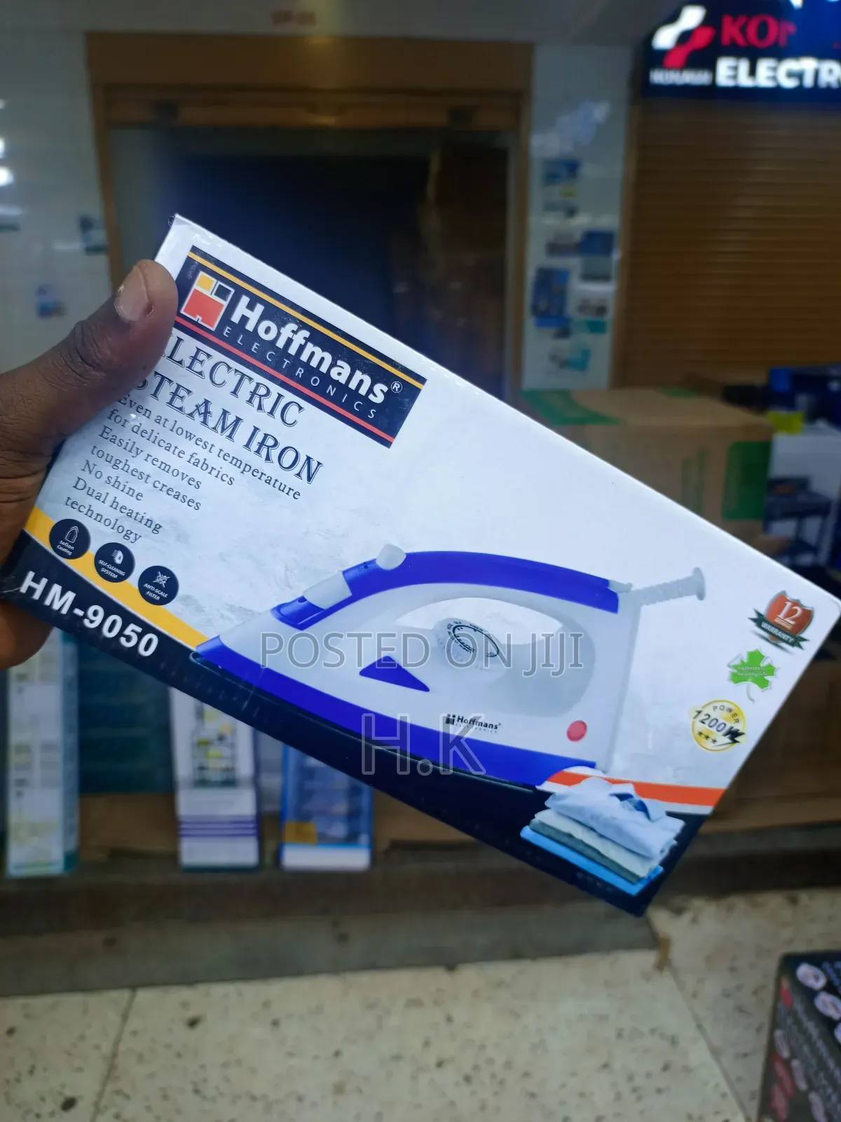 Hoffmans Electric Steam Iron, Model Number Hm-9050.
