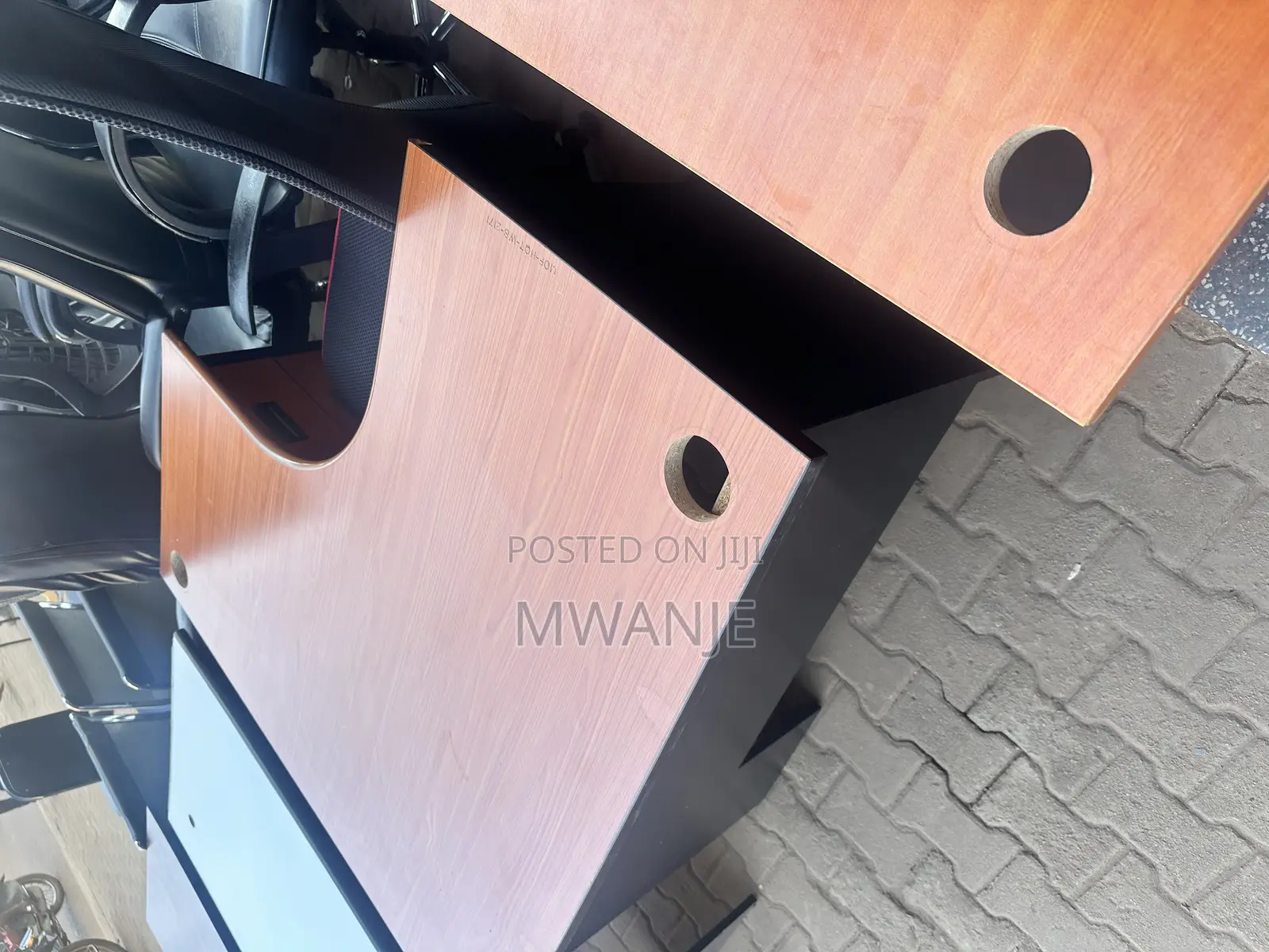New Beautiful New Office Table