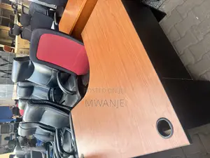 New Beautiful New Office Table