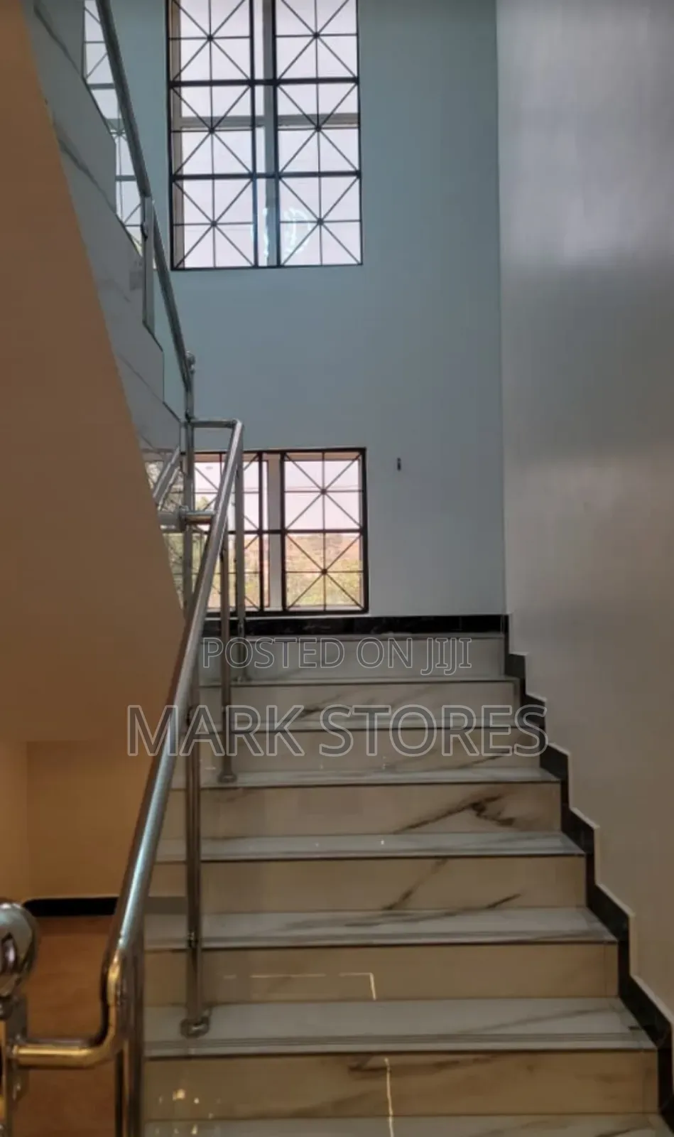 6bdrm House in Emerald Estate, Central Division for sale