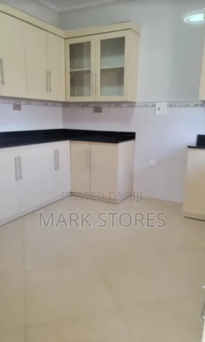 6bdrm House in Emerald Estate, Central Division for sale