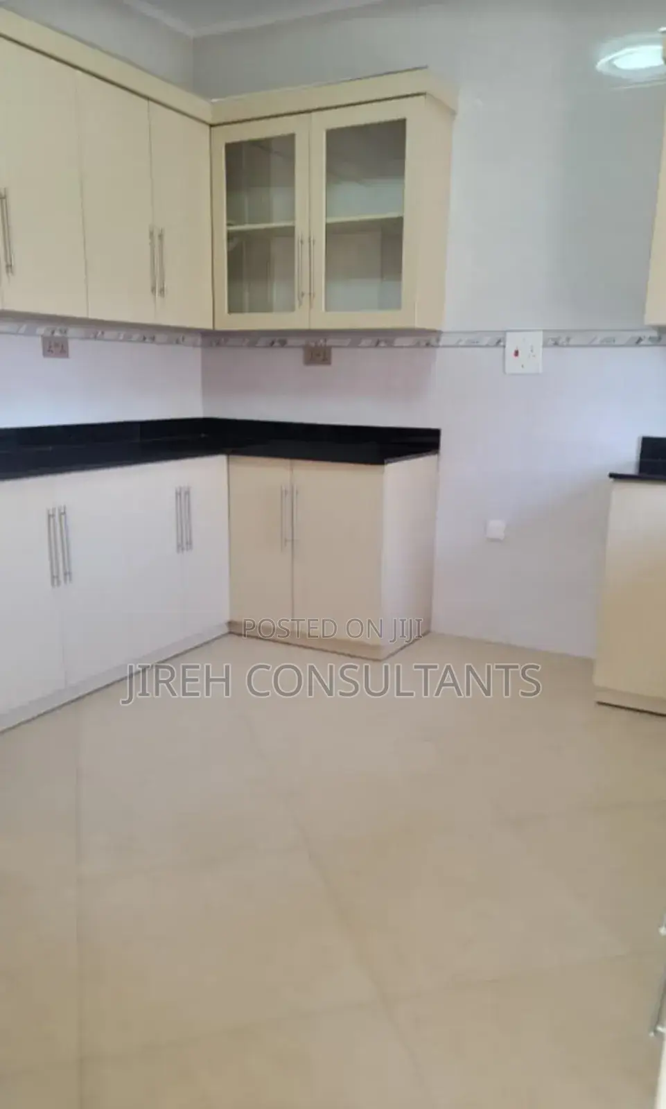 6bdrm House in Emerald Estate, Central Division for sale