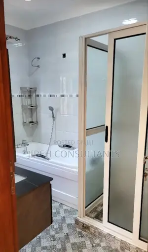 6bdrm House in Emerald Estate, Central Division for sale