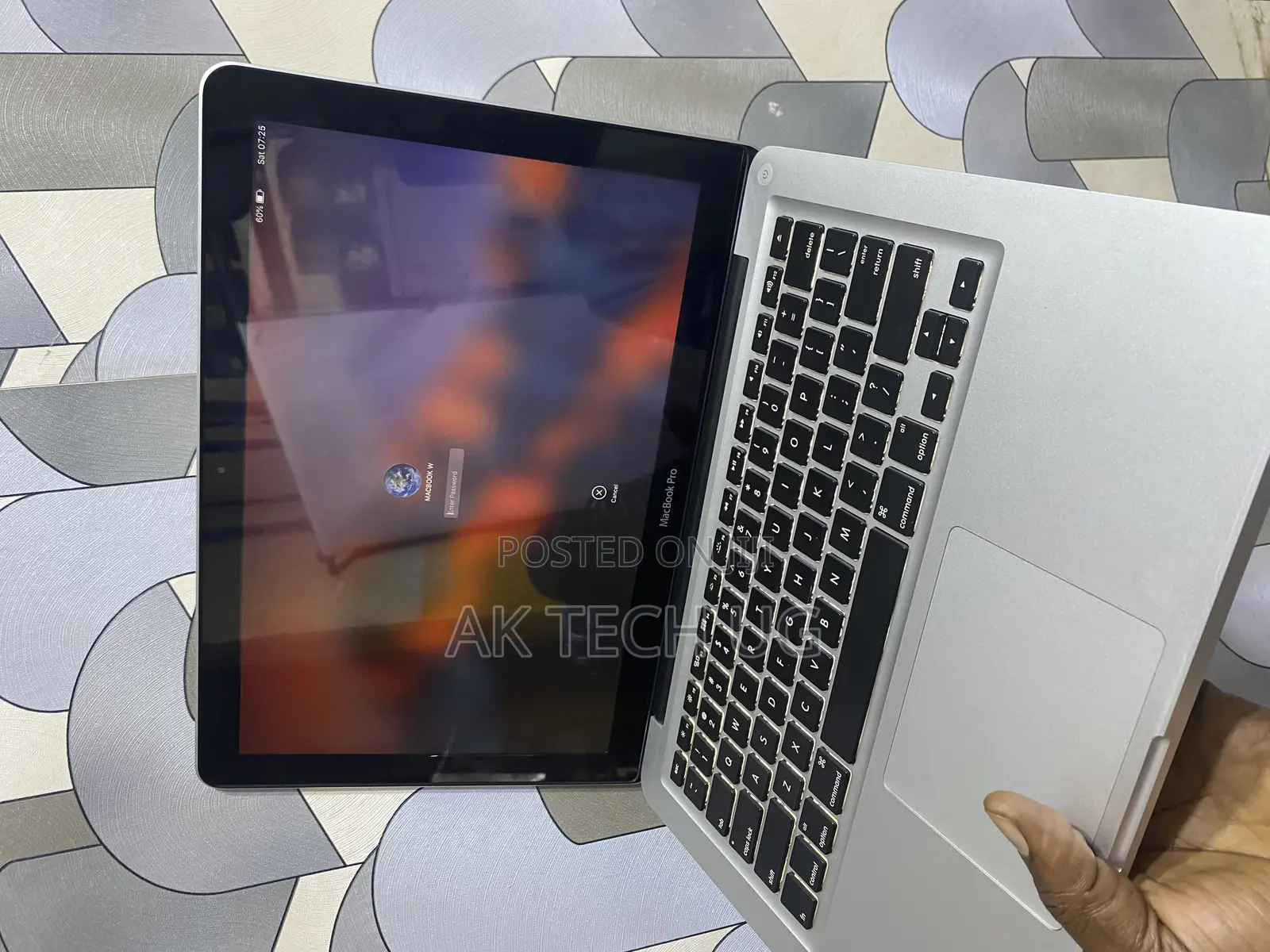 Laptop Apple MacBook 2012 8GB Intel Core I5 HDD 500GB