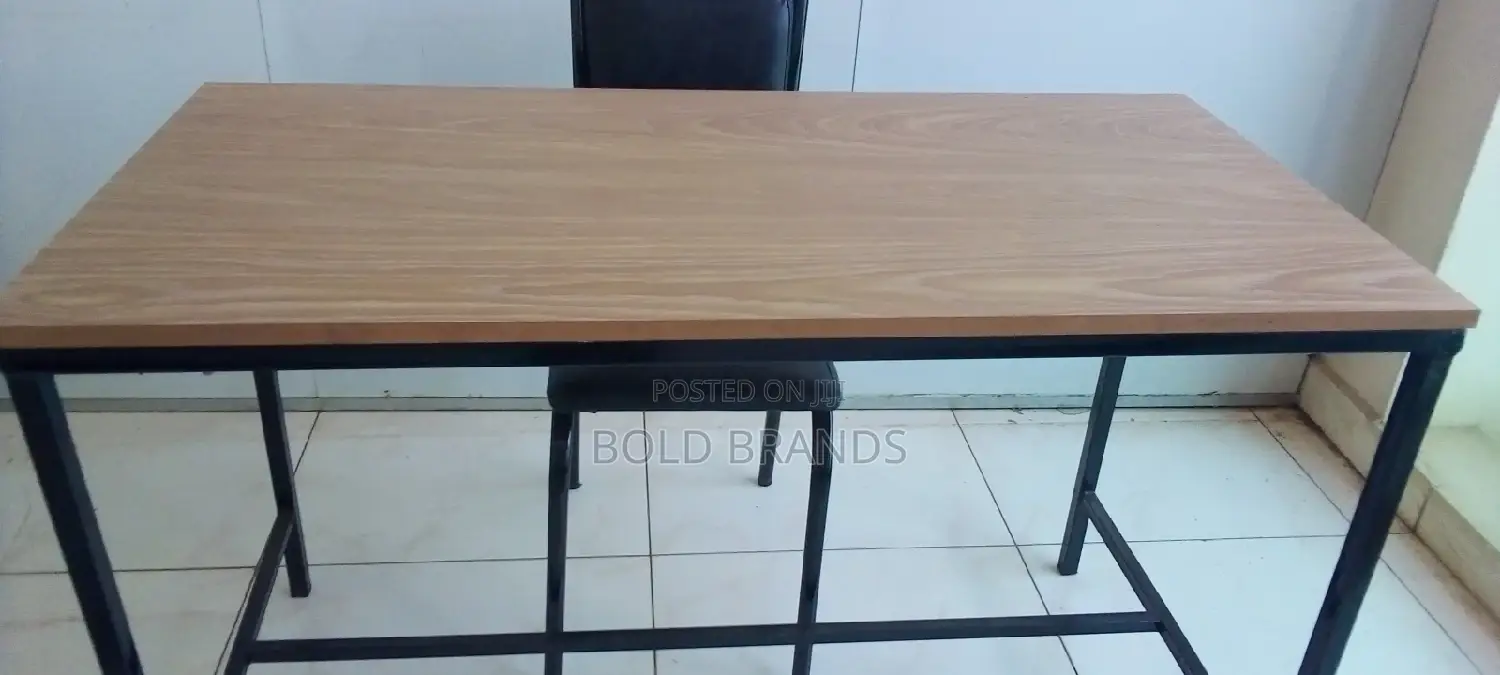 Office Desk/Table