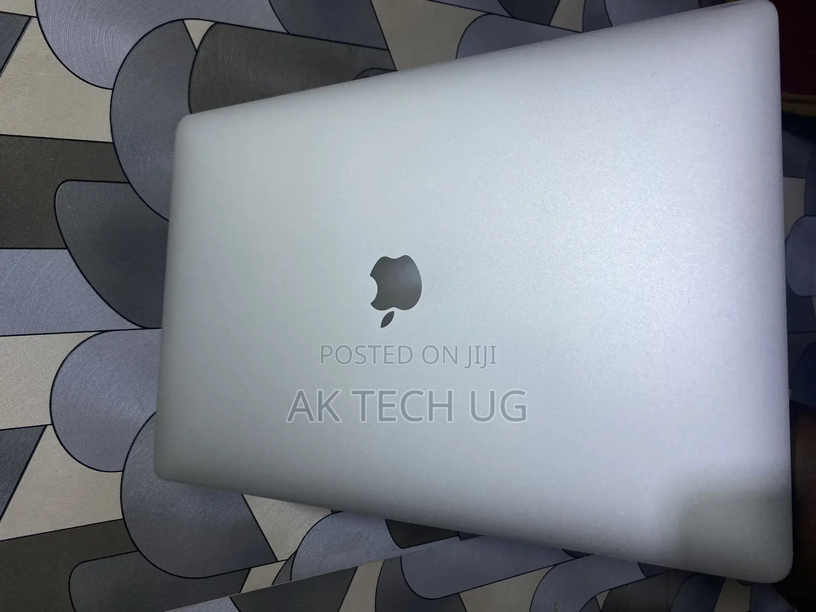 Laptop Apple MacBook Pro 2017 16GB Intel Core I7 SSD 256GB