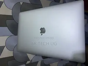 Laptop Apple MacBook Pro 2017 16GB Intel Core I7 SSD 256GB