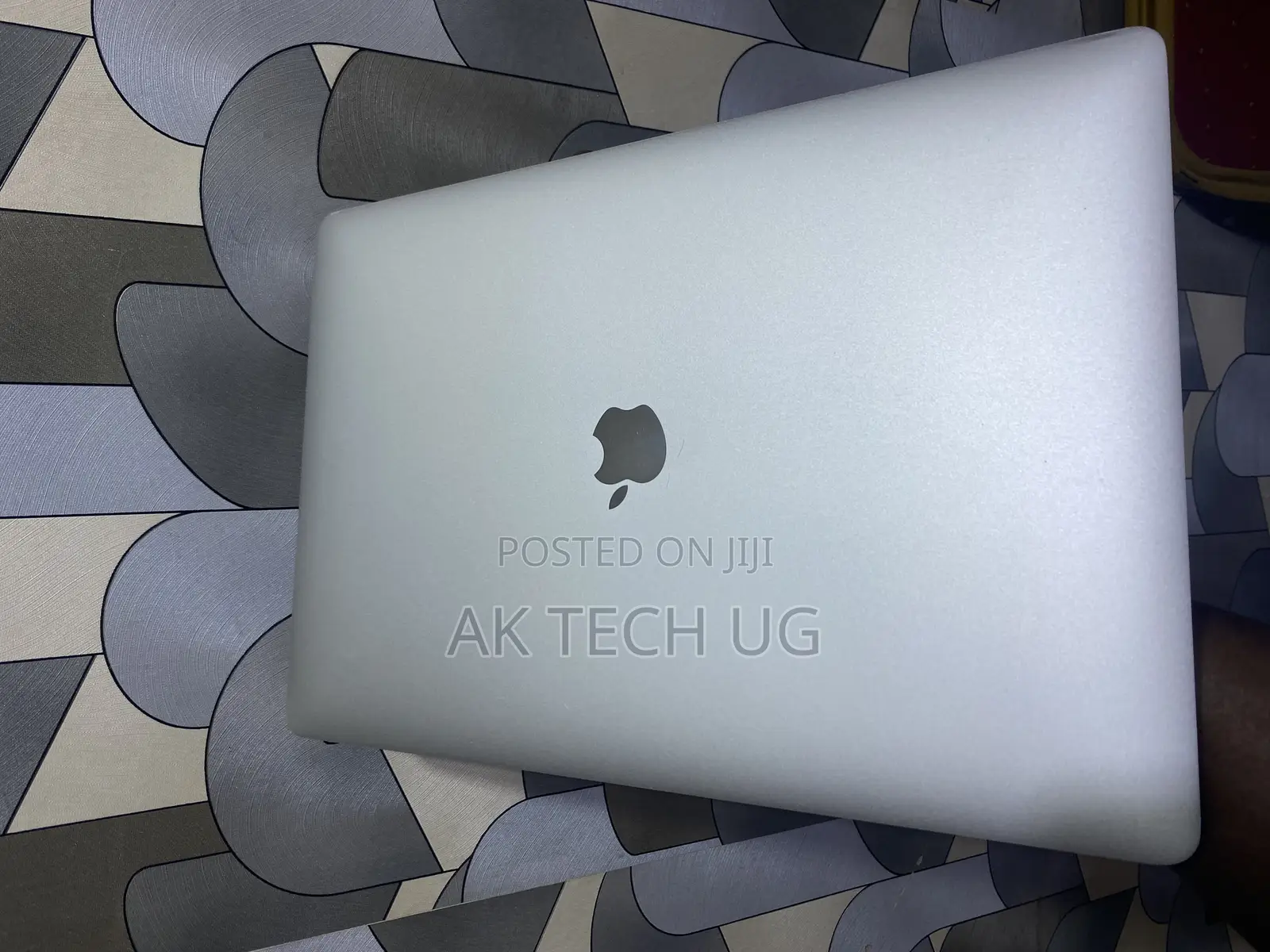 Laptop Apple MacBook Pro 2017 16GB Intel Core I7 SSD 256GB