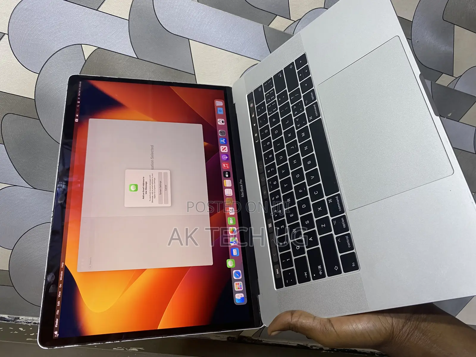Laptop Apple MacBook Pro 2017 16GB Intel Core I7 SSD 256GB