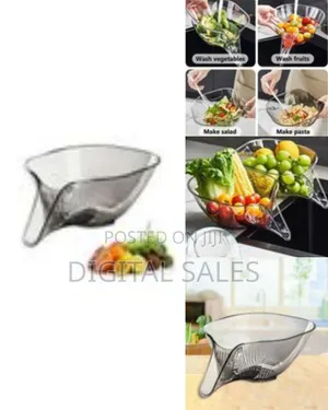 Modern Triangular Glass Serving Bowl