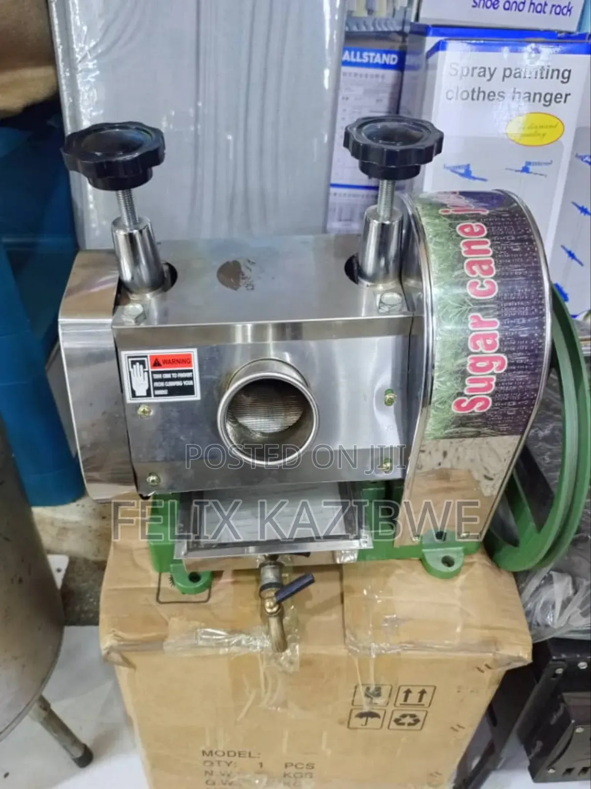 Manual Sugar Cane Juicer Machine.