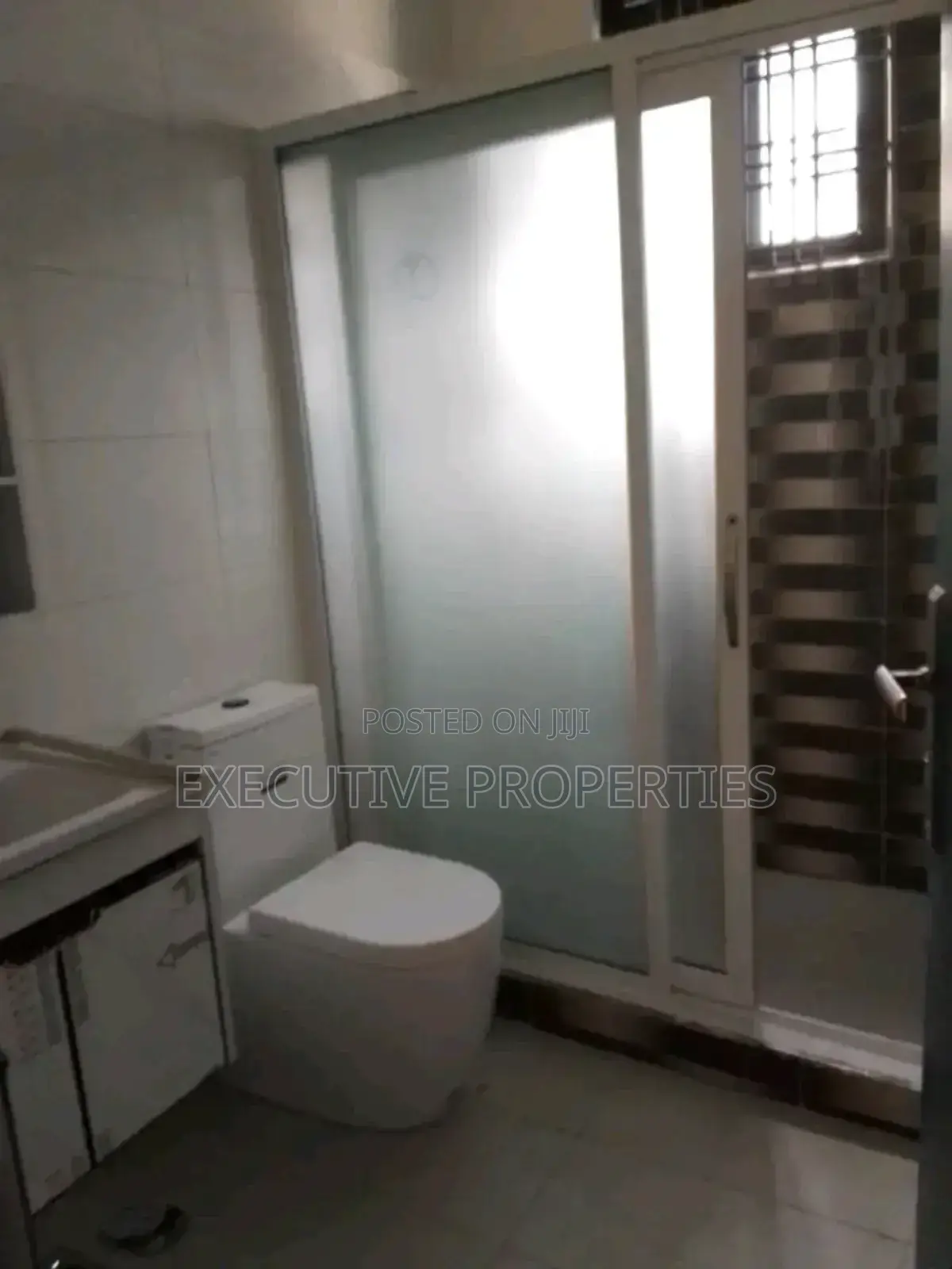 2bdrm Apartment in Muyenga, Central Division for rent