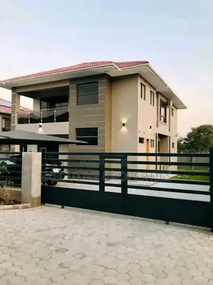 3bdrm Villa in Muyenga, Central Division for rent