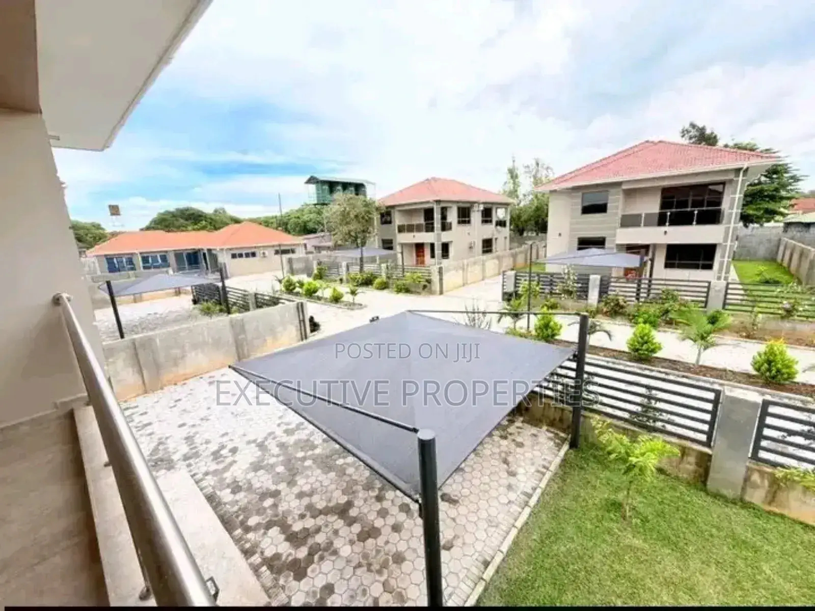 3bdrm Villa in Muyenga, Central Division for rent